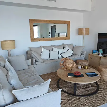 Maison Face A La Au-dessus De La Baie De Villa Rosas