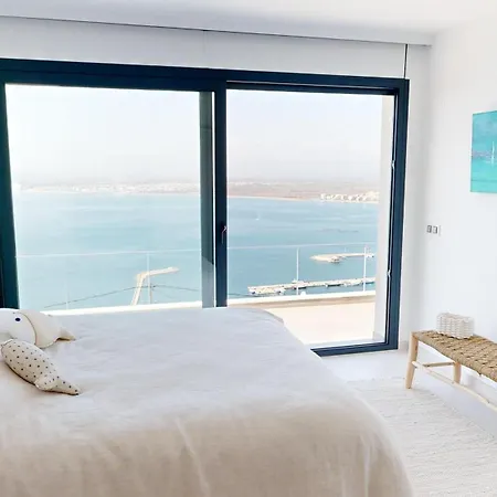 Maison Face A La Au-dessus De La Baie De * Rosas